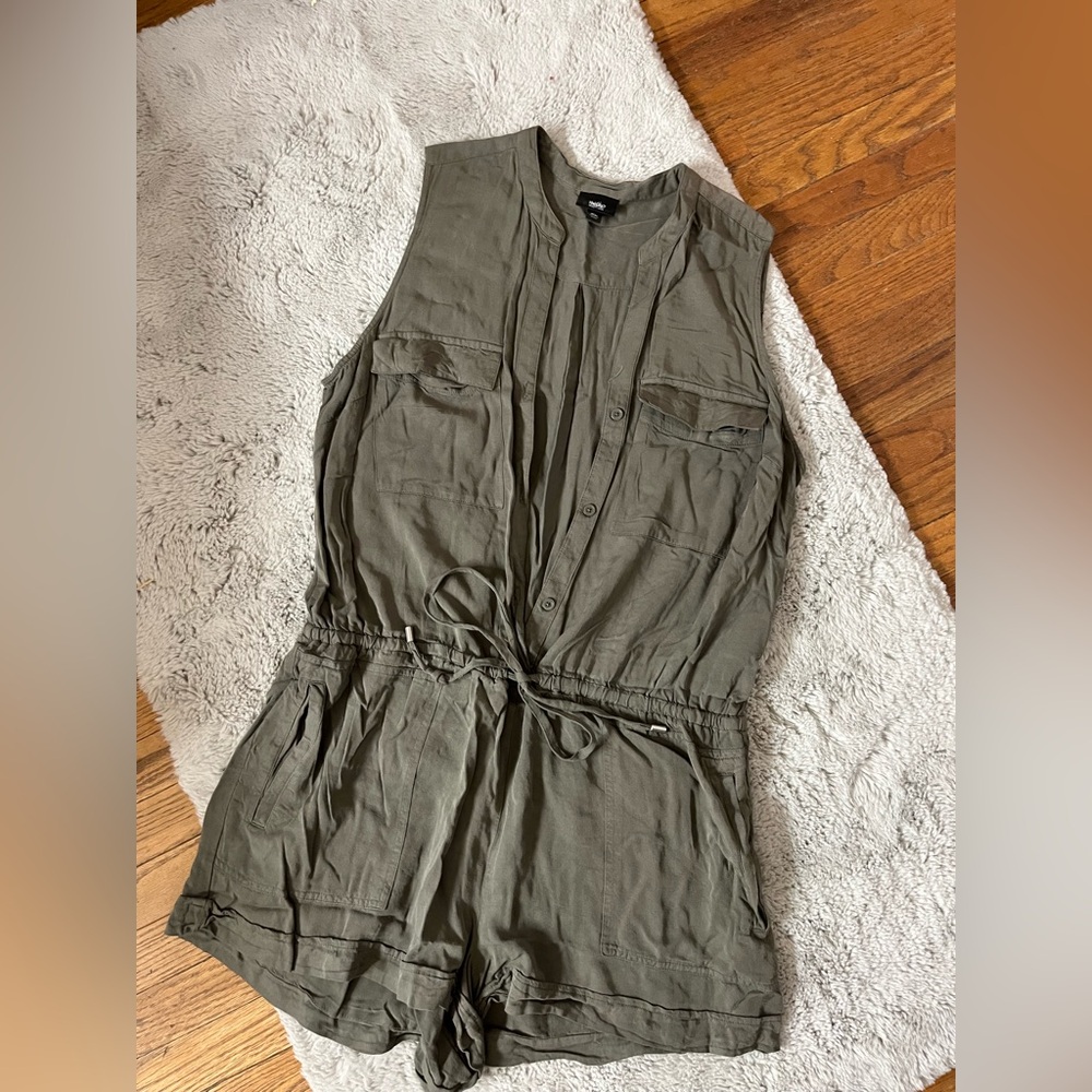 Mossimo Supply Co. Khaki Sleeveless Romper